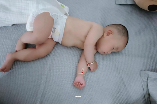 湘西三个月宝宝头围 湘西三个月宝宝头围